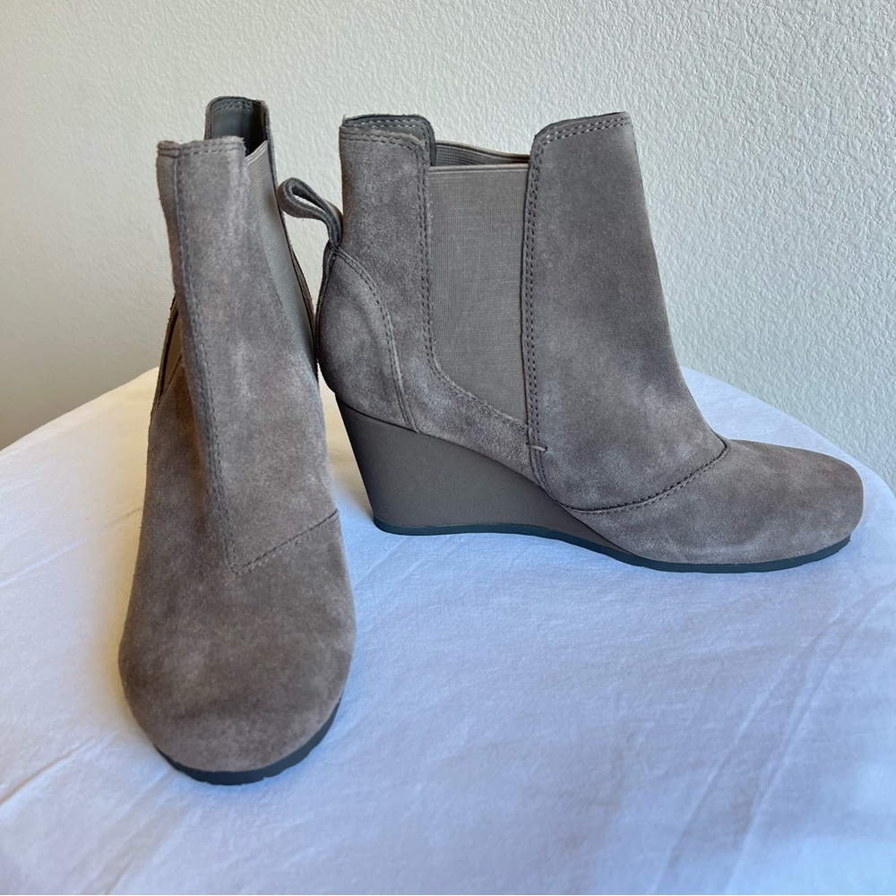 OTBT Taupe Wedge Ankle Boots